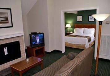 Hotel By Marriott Medical Center/nrg Park 3*